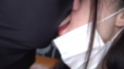18歲大學生第一次無碼中出，敏感身體被精液灌滿高潮噴水
