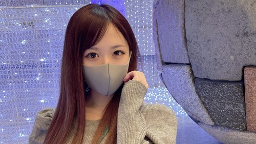 E罩杯美少女首次露臉無碼中出，稚嫩受虐狂高潮噴水