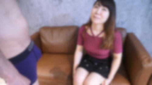 Unschuldige Bankangestellte Risa-Chan schluckt zweimal Sperma, 4K HD unzensiert