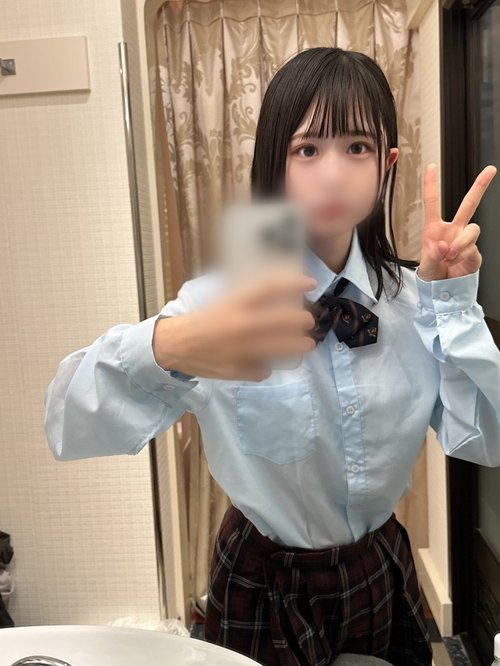 FC2 神秘美少女：危險嬌小身軀，無責任中出