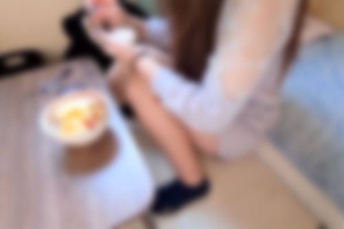 敏感医务室美女的秘密兼职：无码中出过夜篇