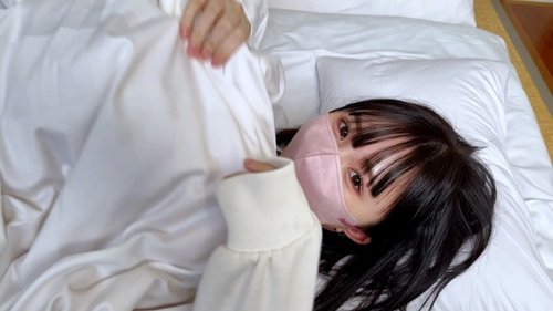 FC2-PPV-4678049 日本偶像18岁无码中出 FC2素人