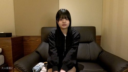 FC2素人真奈美18歲：中出深喉肛交玩具拷問小乳棒