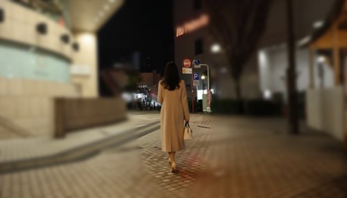 29歲人妻初次AV：濕身高潮，滿臉精液，無碼